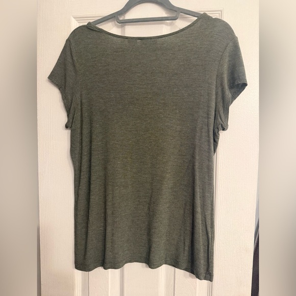 Tahari Sage Green Shirt - Picture 3 of 3